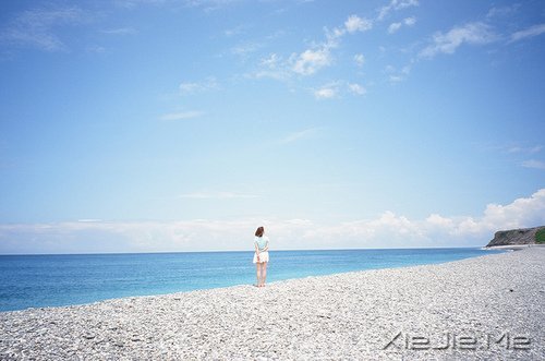 做一个微笑挂在嘴边，快乐放在心上的人 (5)